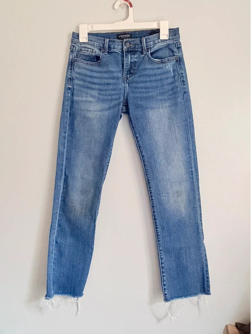 Banana Republic Girlfriend Jeans 26 Short Raw Hem